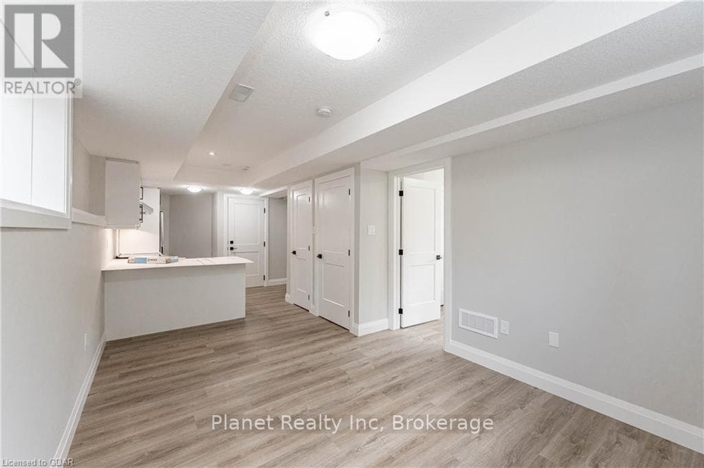 Single Family at 2- 330 Exhibition Street, Guelph (Exhibition Park), Ontario - Photo 4 - RE/MAX Garden City Realty