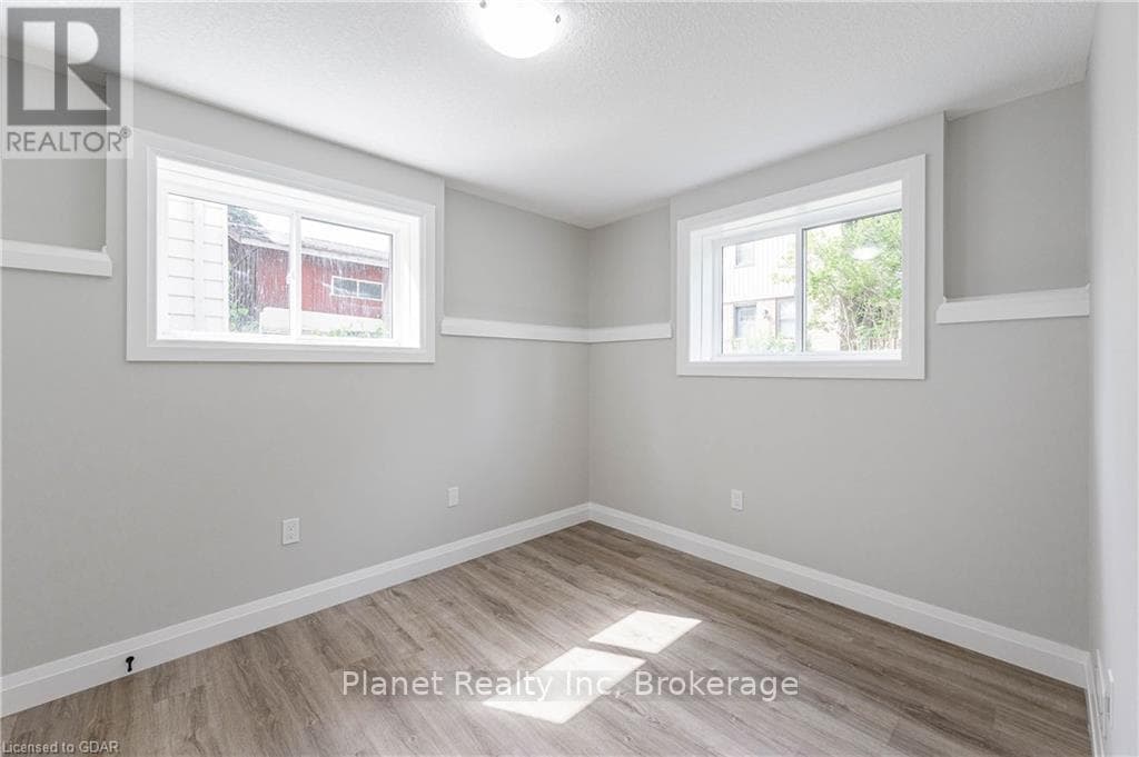Single Family at 2- 330 Exhibition Street, Guelph (Exhibition Park), Ontario - Photo 6 - RE/MAX Garden City Realty