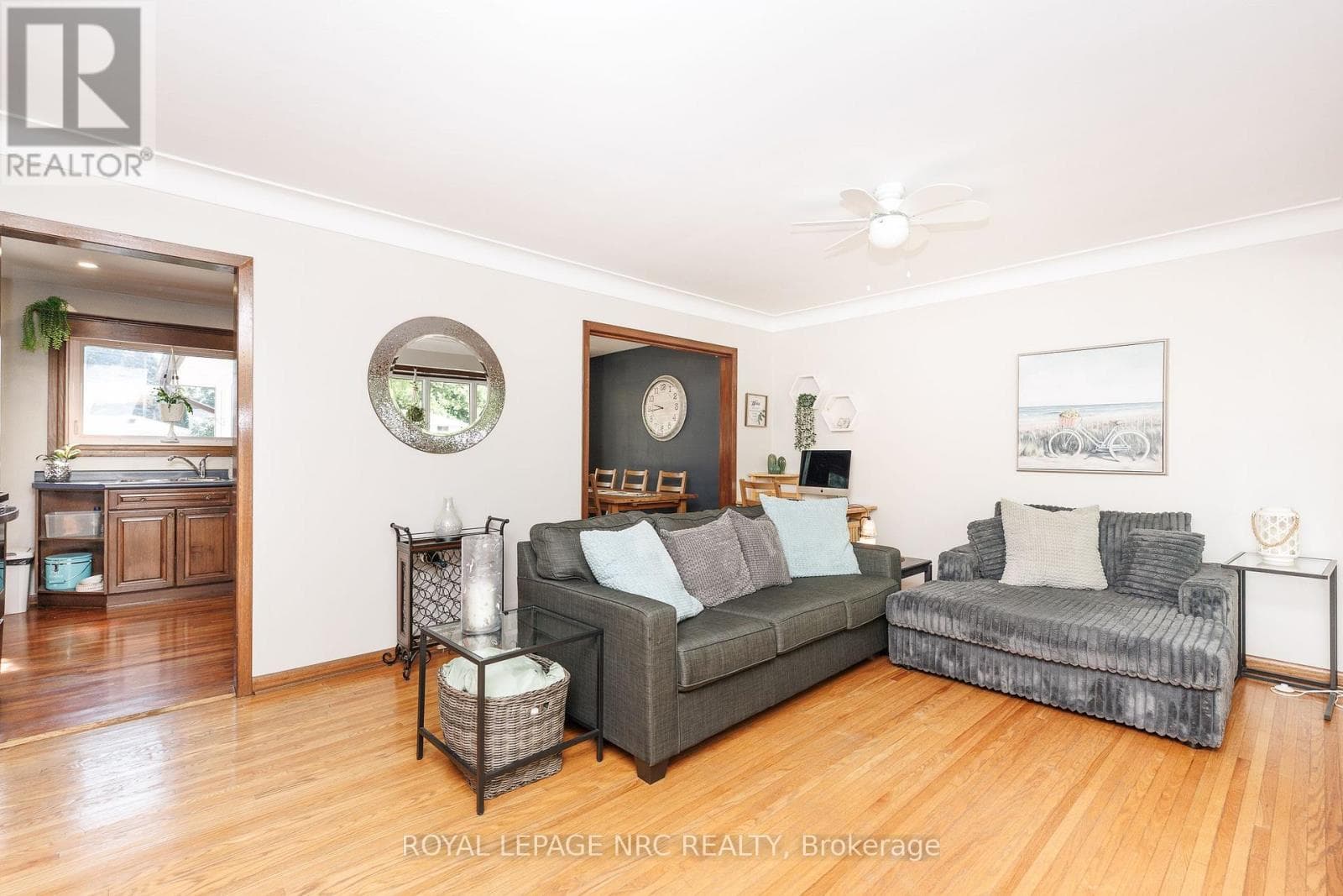Single Family at 85 Regent Drive, St. Catharines (Vine/Linwell), Ontario - Photo 6 - RE/MAX Garden City Realty