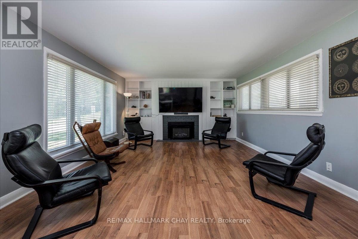 Single Family at 69 Rodney Street, Barrie (Codrington), Ontario - Photo 7 - RE/MAX Garden City Realty