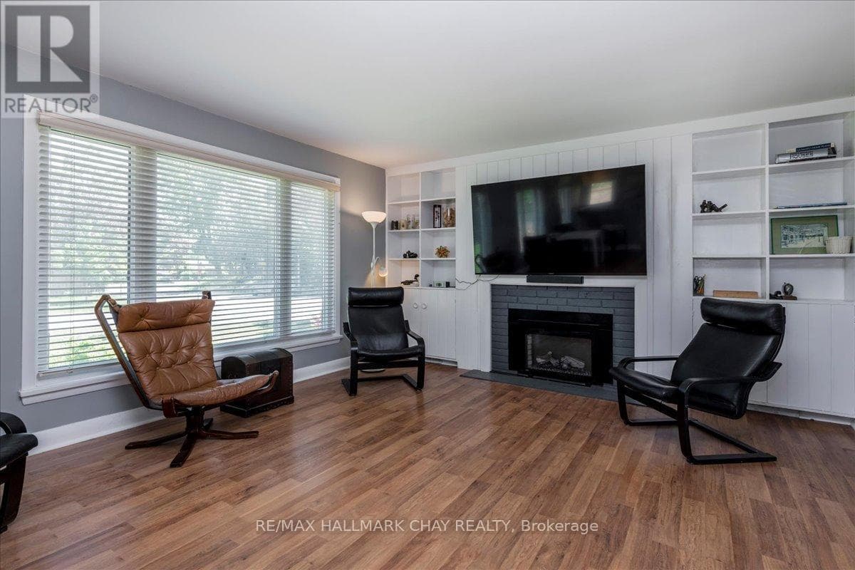 Single Family at 69 Rodney Street, Barrie (Codrington), Ontario - Photo 5 - RE/MAX Garden City Realty