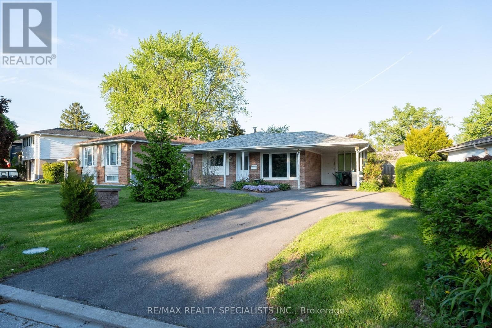Single Family at 159 Bartley Bull Parkway, Brampton (Brampton East), Ontario - Photo 3 - RE/MAX Garden City Realty
