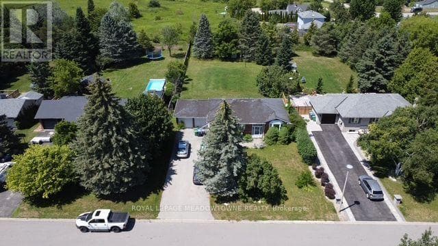 Single Family at 26 Davis Drive, Caledon (Alton), Ontario - Photo 3 - RE/MAX Garden City Realty
