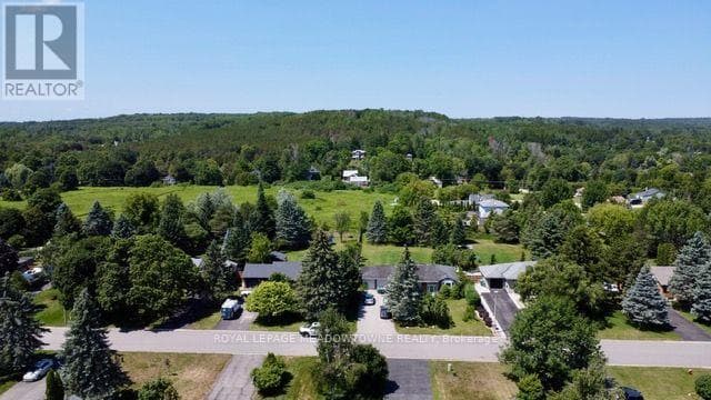Single Family at 26 Davis Drive, Caledon (Alton), Ontario - Photo 7 - RE/MAX Garden City Realty