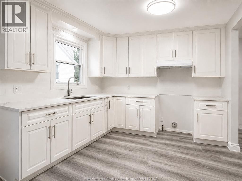Single Family at 248 JOSEPHINE, Windsor, Ontario - Photo 4 - RE/MAX Garden City Realty