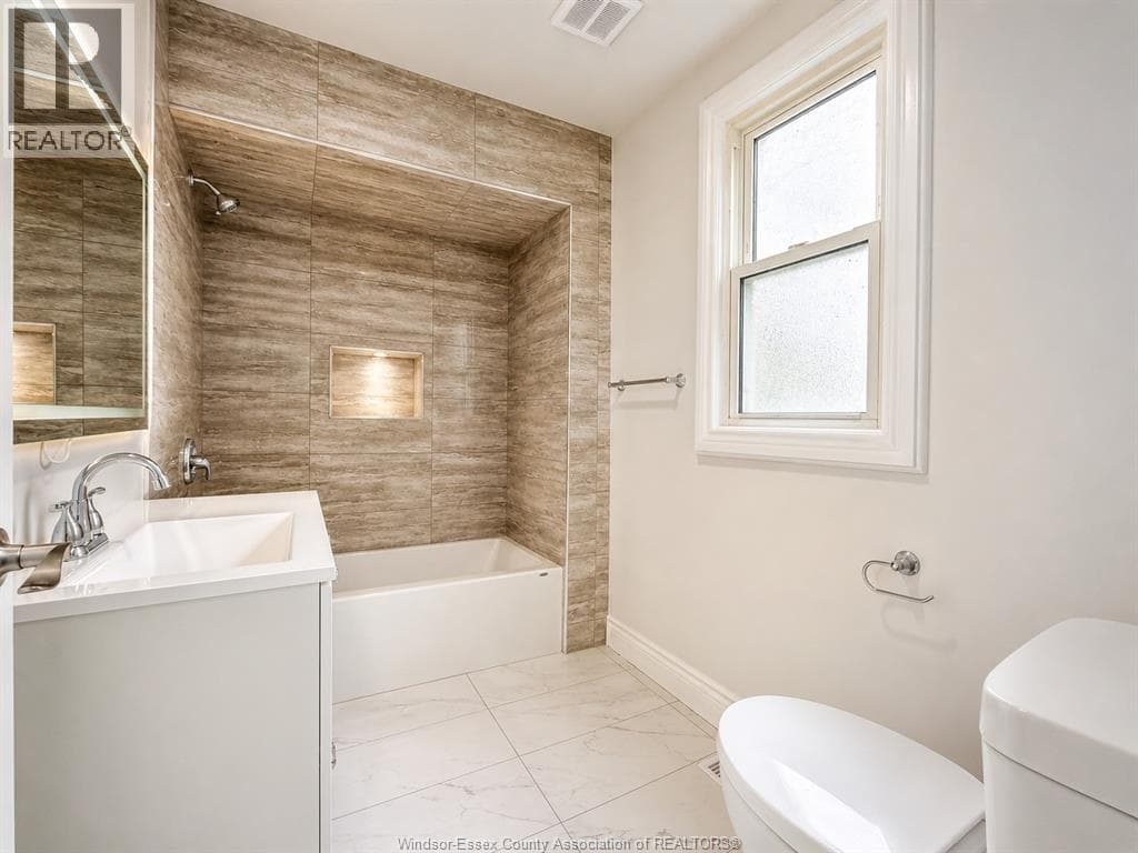 Single Family at 248 JOSEPHINE, Windsor, Ontario - Photo 5 - RE/MAX Garden City Realty