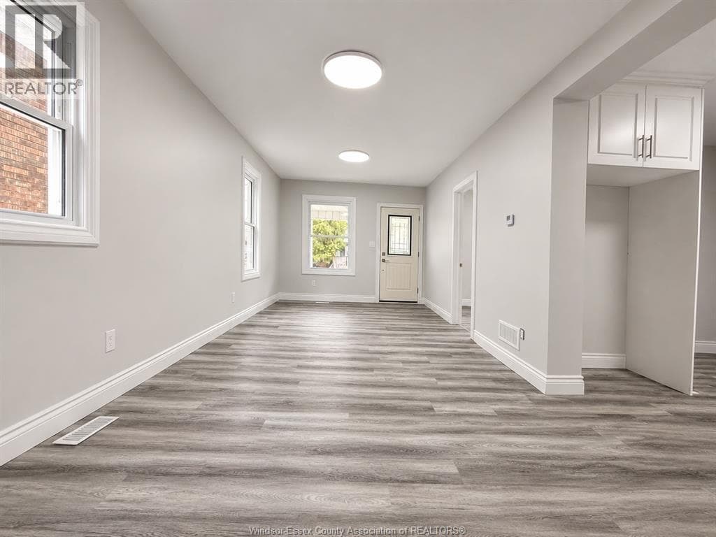 Single Family at 248 JOSEPHINE, Windsor, Ontario - Photo 7 - RE/MAX Garden City Realty