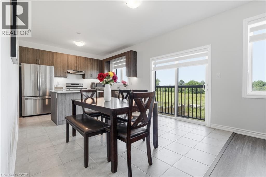 Single Family at 147 MIDLAND Place, Welland, Ontario - Photo 7 - RE/MAX Garden City Realty