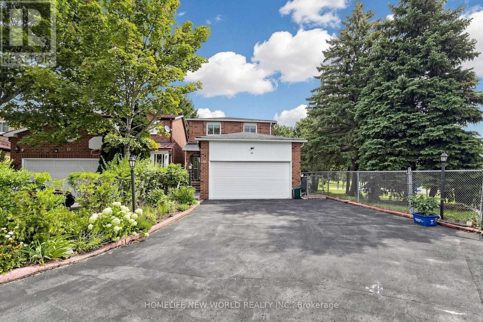 65 Tangmere Crescent