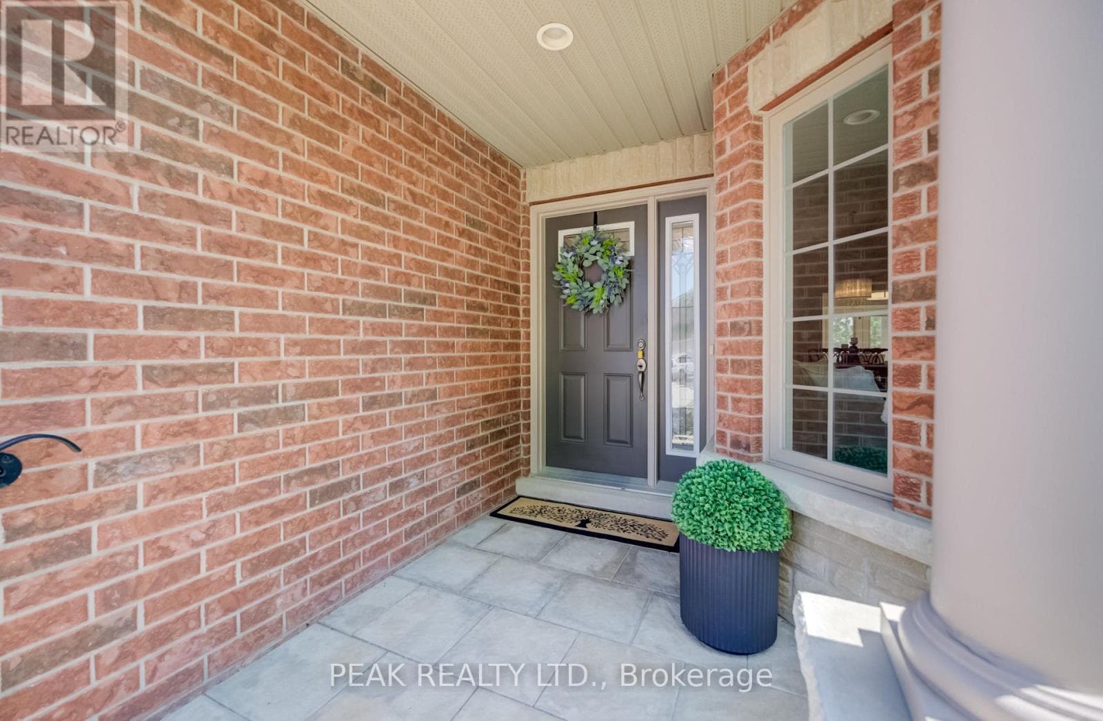 Single Family at 24 Thimbleberry Crossing, Wilmot, Ontario - Photo 4 - RE/MAX Garden City Realty