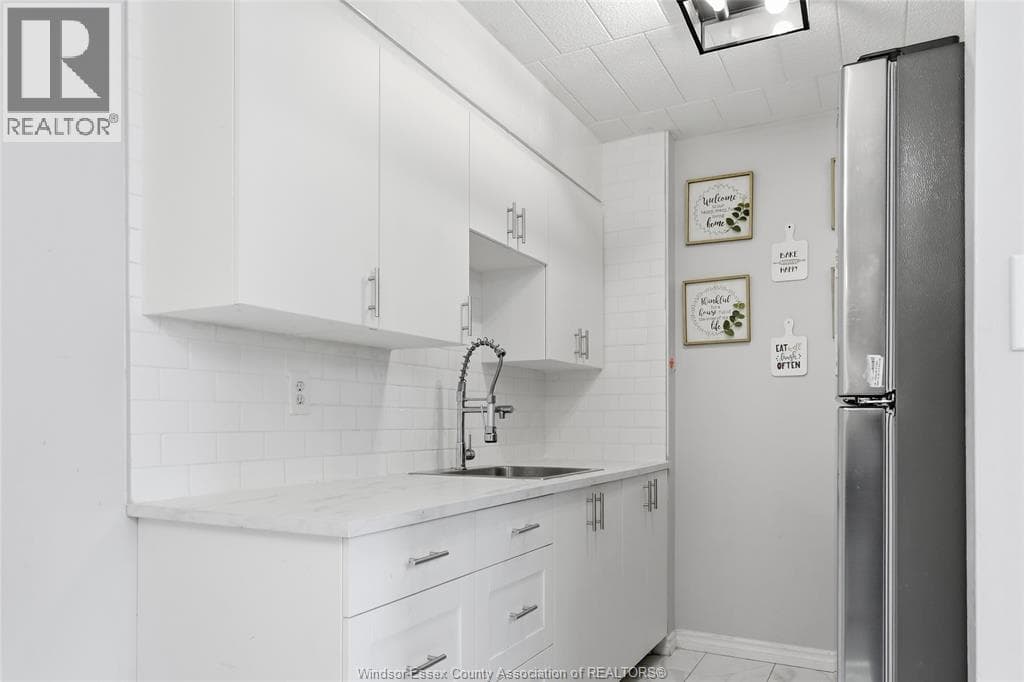 Single Family at 387- 6635 THORNBERRY Crescent, Windsor, Ontario - Photo 10 - RE/MAX Garden City Realty