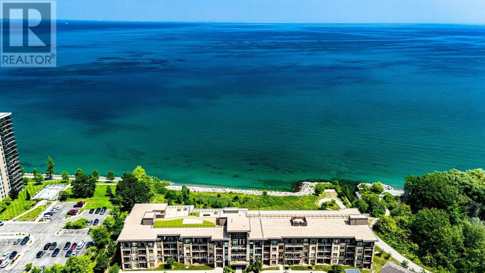 221- 35 Southshore Crescent