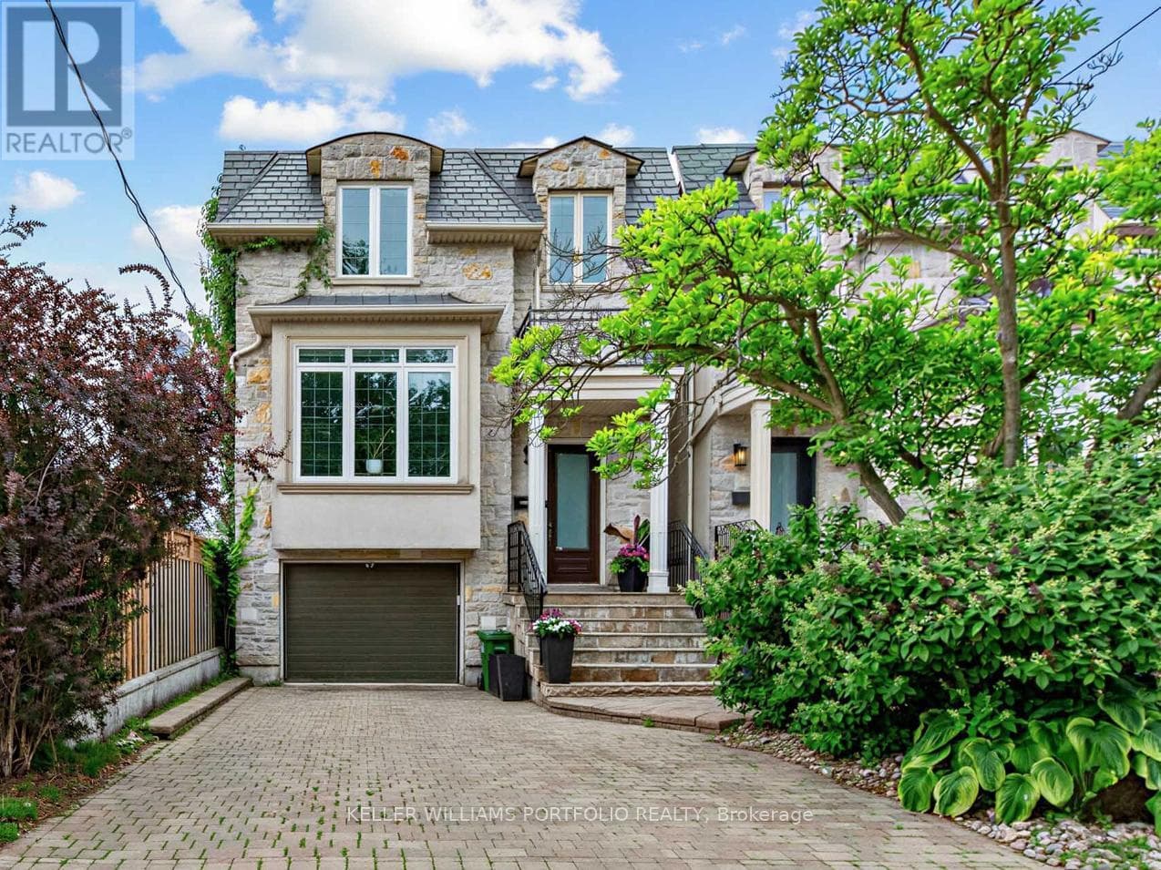 21 Albertus Avenue
