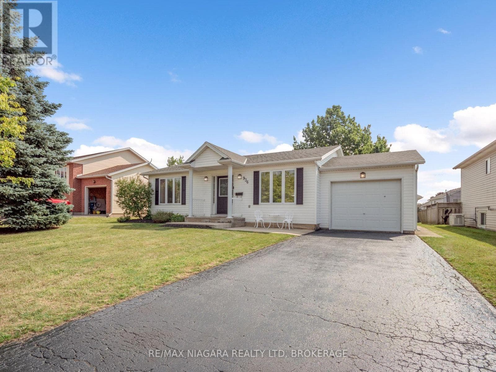 936 Colette Road