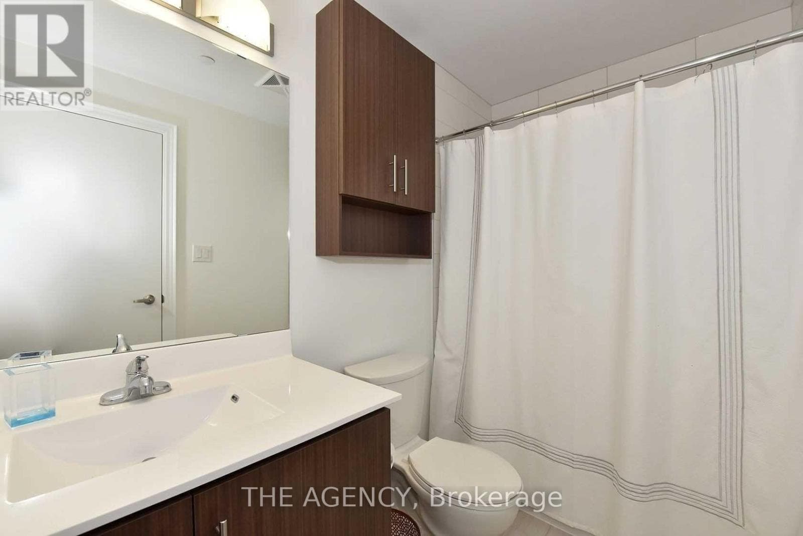 Single Family at 611- 111 Worsley Street, Barrie (City Centre), Ontario - Photo 8 - RE/MAX Garden City Realty