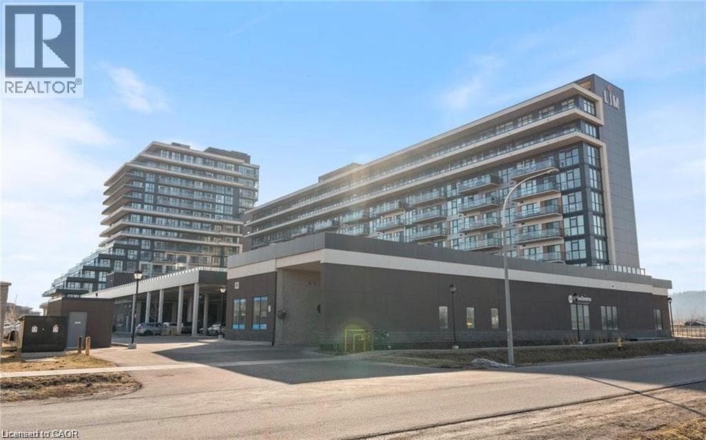 605- 560 NORTH SERVICE Road