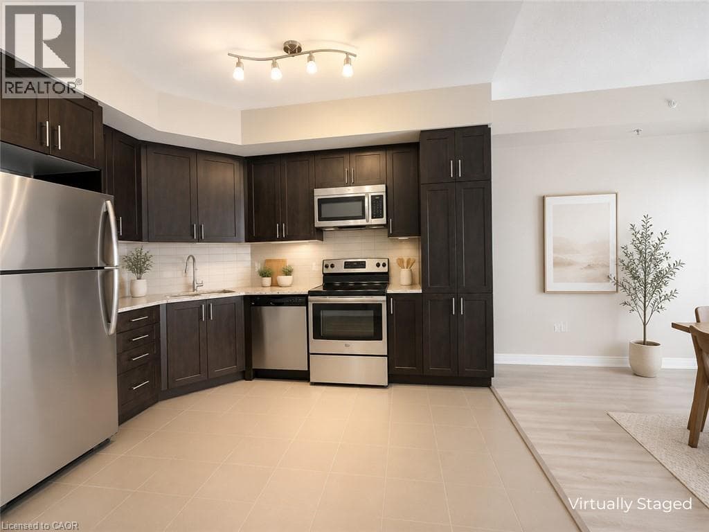 Single Family at 605- 560 NORTH SERVICE Road, Grimsby, Ontario - Photo 7 - RE/MAX Garden City Realty