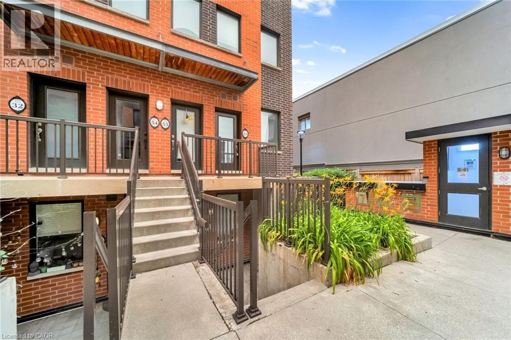 Single Family at 29- 869 WILSON Avenue, Toronto, Ontario - Photo 5 - RE/MAX Garden City Realty