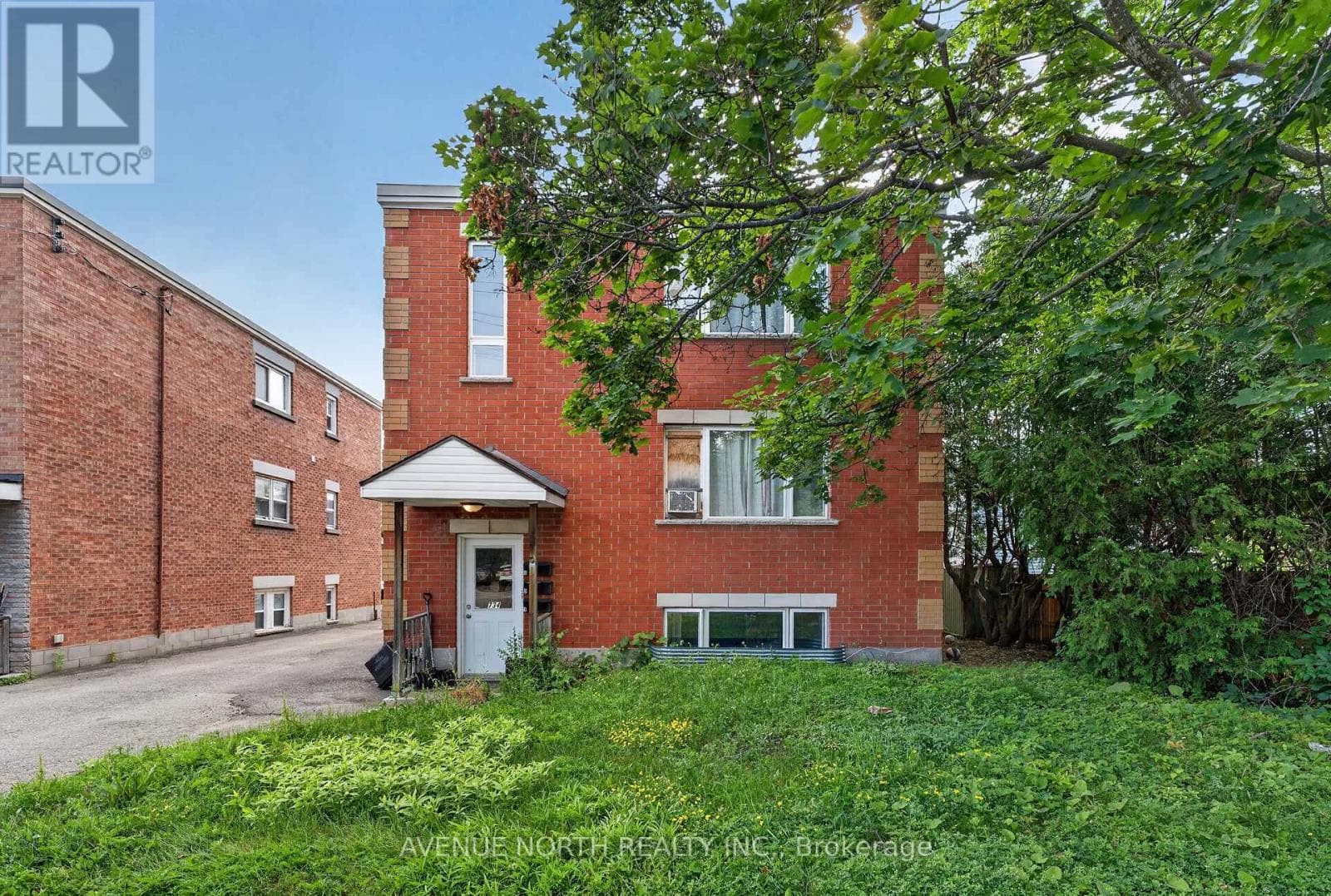 734 De L'eglise Street