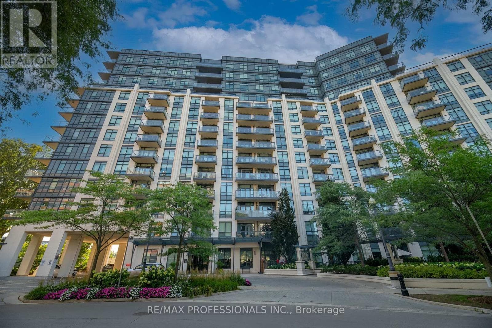 312- 1135 Royal York Road