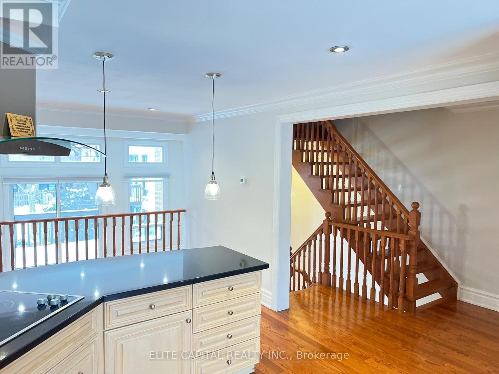Single Family at 124 Wagon Trail Way, Toronto (Pleasant View), Ontario - Photo 3 - RE/MAX Garden City Realty