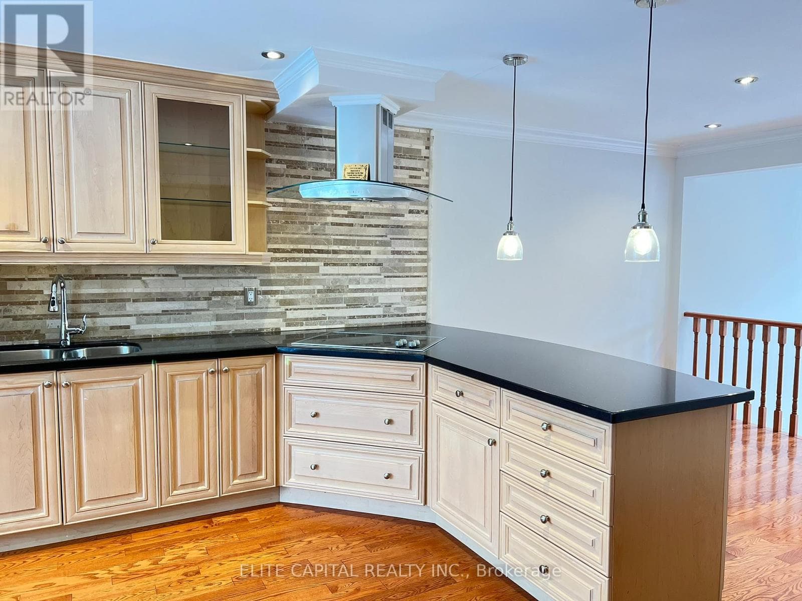 Single Family at 124 Wagon Trail Way, Toronto (Pleasant View), Ontario - Photo 5 - RE/MAX Garden City Realty