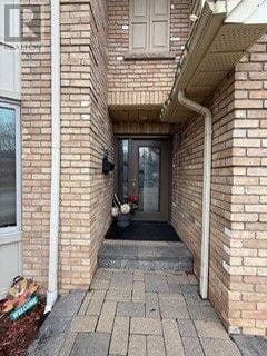 Single Family at 2133 Heidi Avenue, Burlington (Headon), Ontario - Photo 2 - RE/MAX Garden City Realty