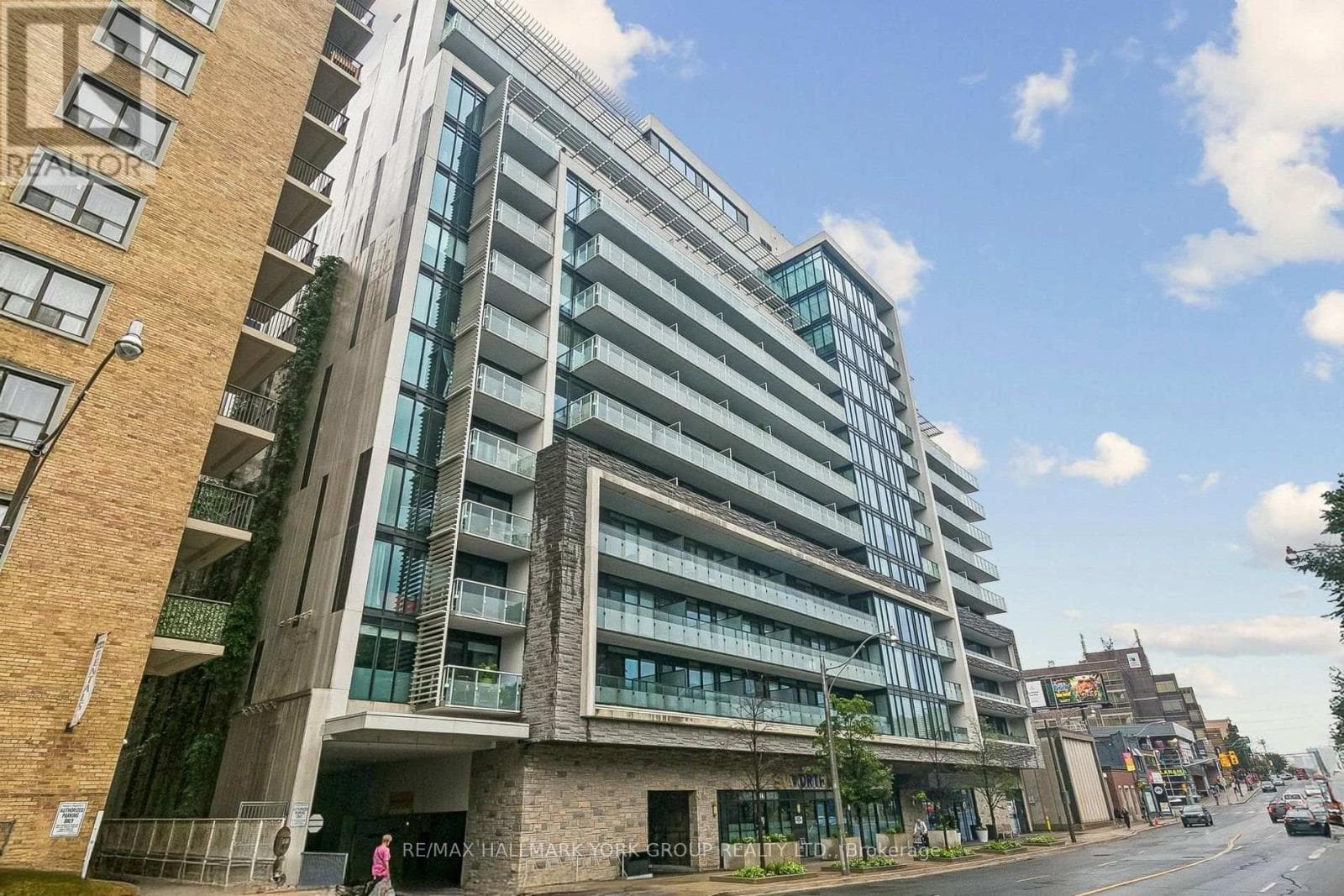 606- 3018 Yonge Street