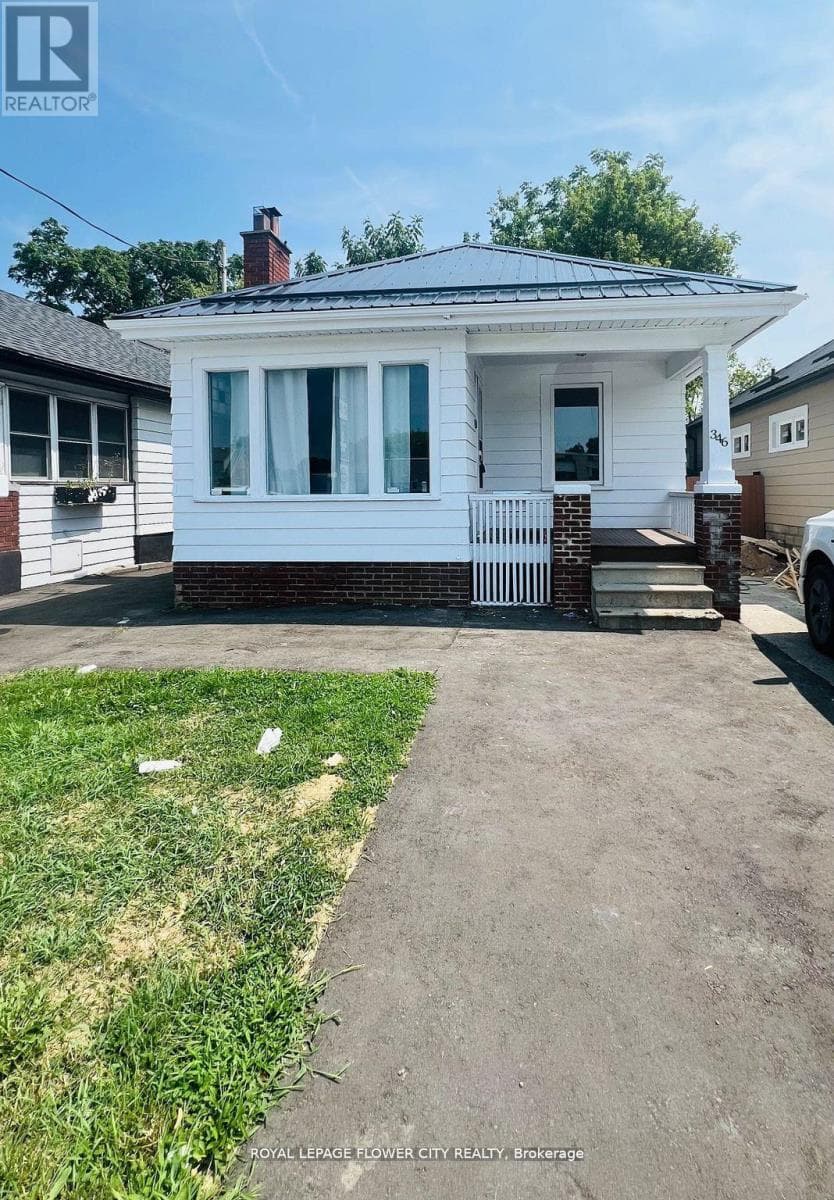 Single Family at 346 Wharncliffe Road, London South (South F), Ontario - Photo 2 - RE/MAX Garden City Realty