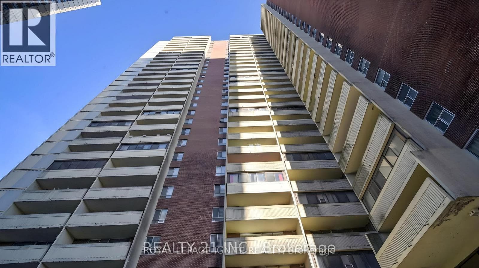 415- 5 Massey Square