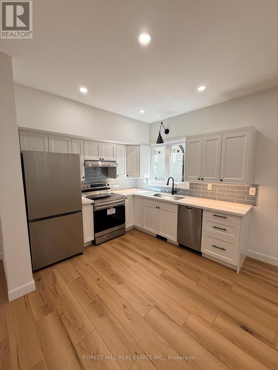 Single Family at 132 Hazelwood Avenue, Toronto (Blake-Jones), Ontario - Photo 4 - RE/MAX Garden City Realty