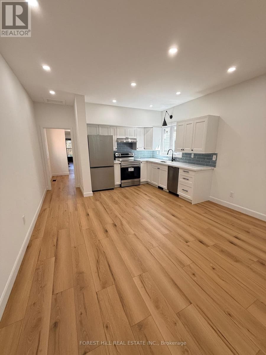 Single Family at 132 Hazelwood Avenue, Toronto (Blake-Jones), Ontario - Photo 5 - RE/MAX Garden City Realty