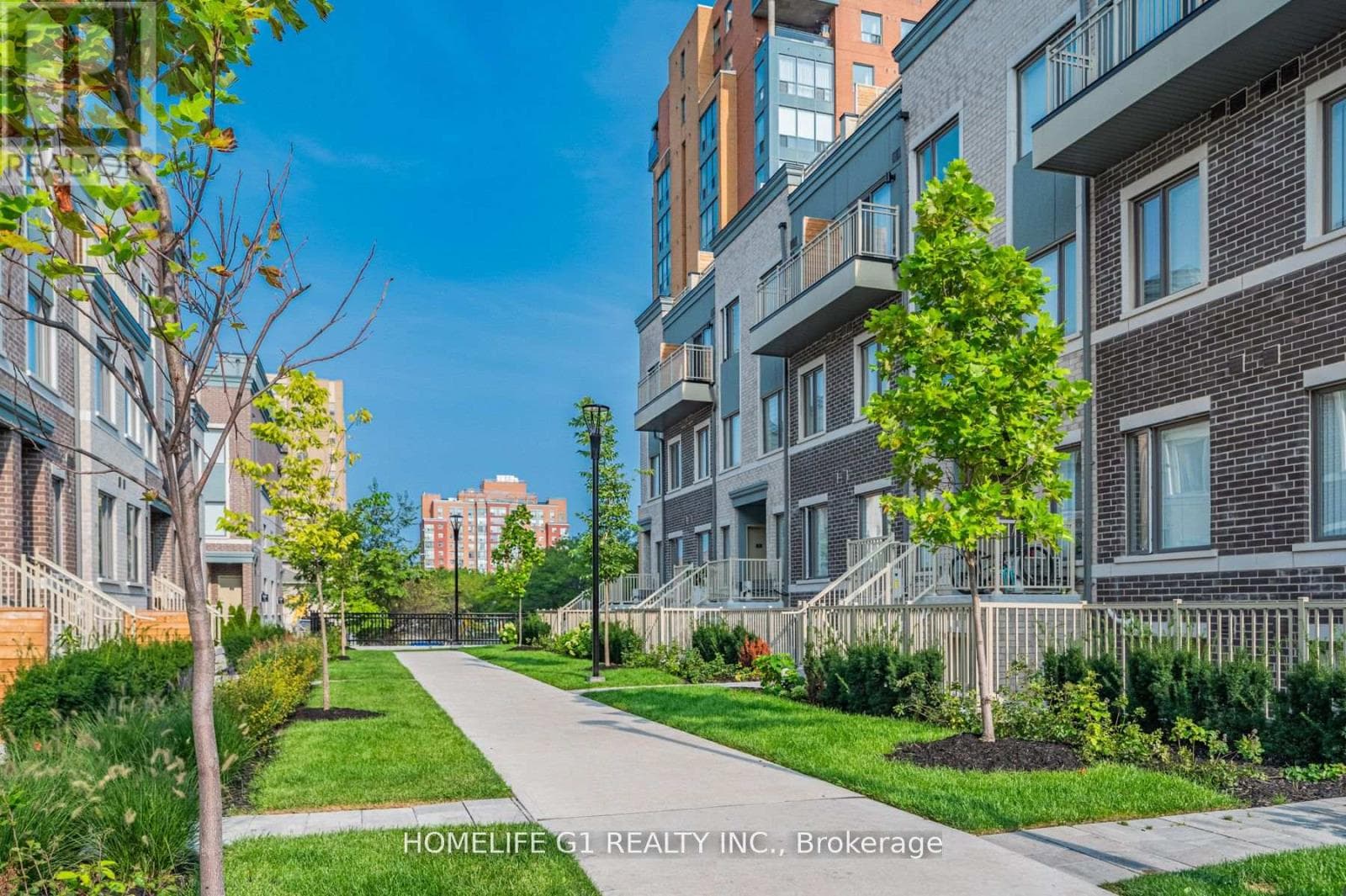 Single Family at 48- 5 William Jackson Way, Toronto (New Toronto), Ontario - Photo 2 - RE/MAX Garden City Realty