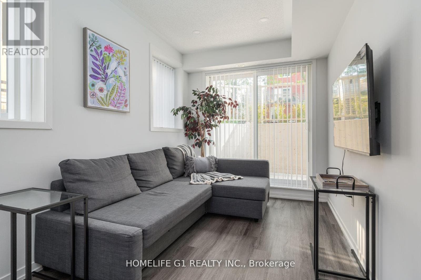 Single Family at 48- 5 William Jackson Way, Toronto (New Toronto), Ontario - Photo 3 - RE/MAX Garden City Realty