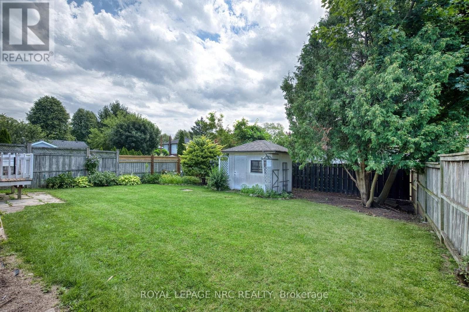 Single Family at 7030 HAROVICS Lane, Niagara Falls (Arad/Fallsview), Ontario - Photo 5 - RE/MAX Garden City Realty