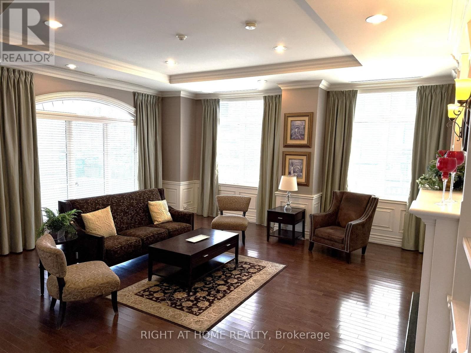 Single Family at 309- 60 Ann Street, Caledon (Bolton West), Ontario - Photo 4 - RE/MAX Garden City Realty