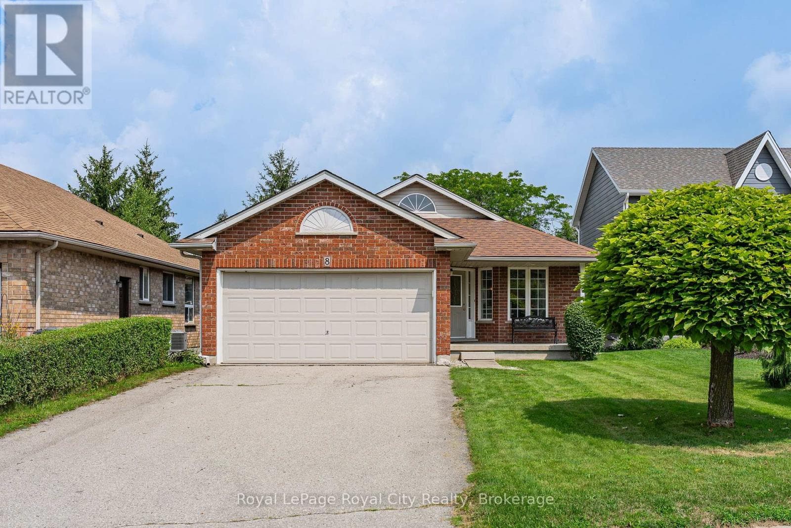 8 Whitetail Court
