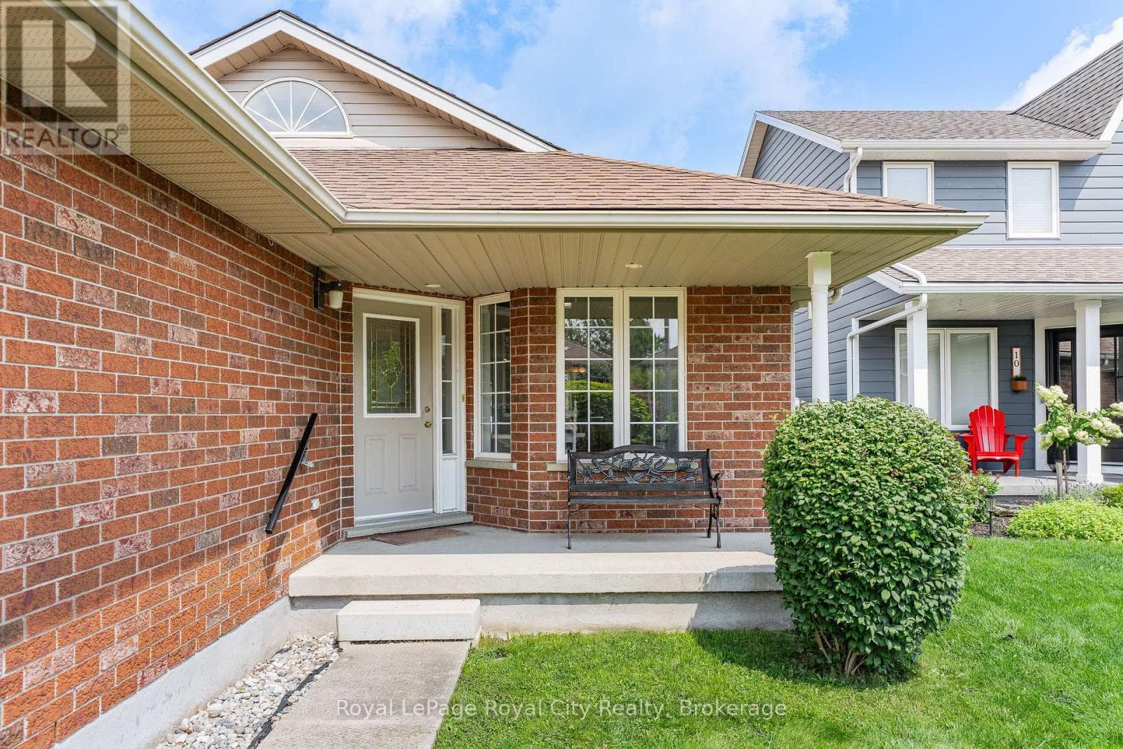 Single Family at 8 Whitetail Court, Guelph (Kortright East), Ontario - Photo 2 - RE/MAX Garden City Realty