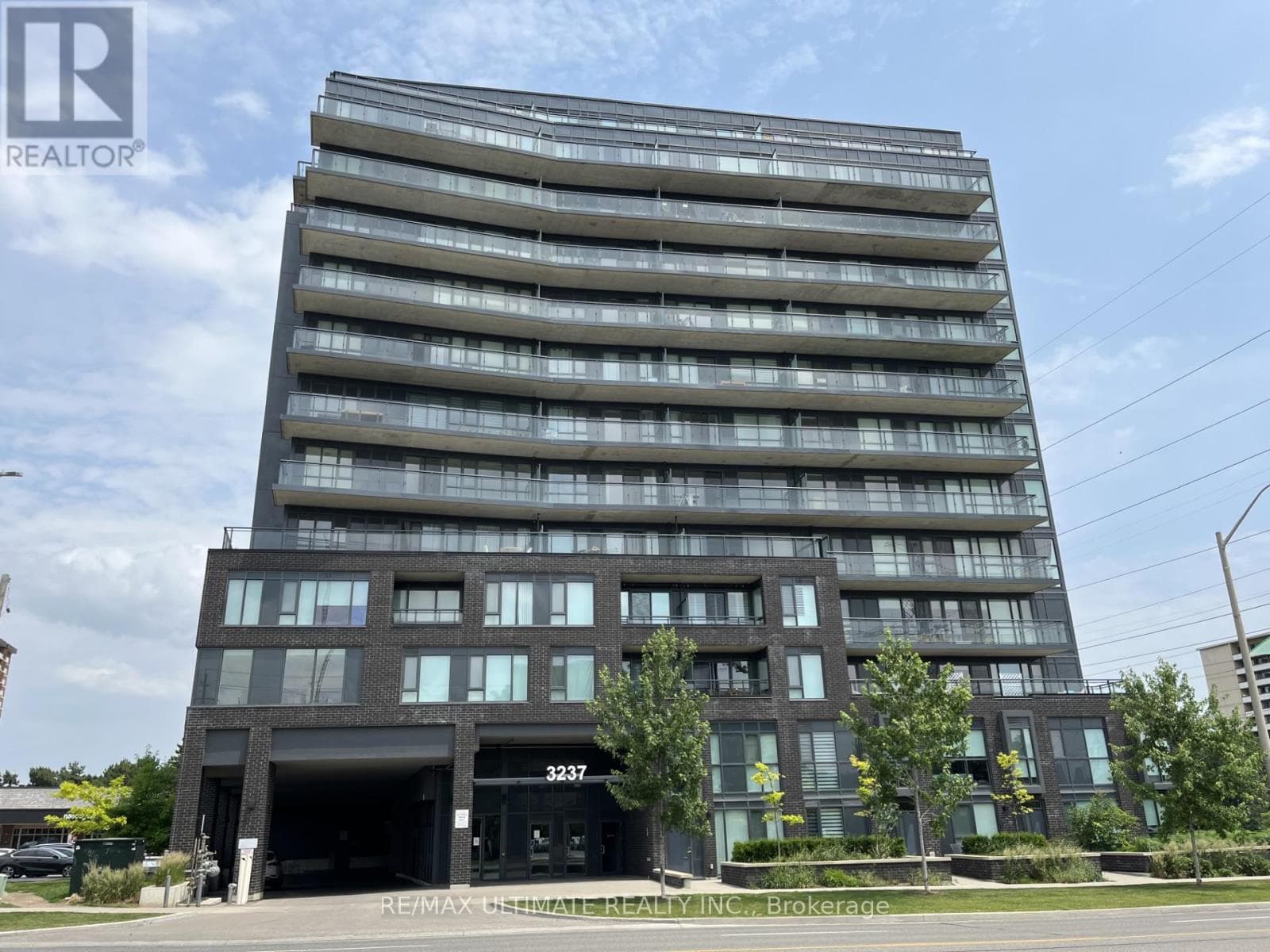Single Family at 1211- 3237 Bayview Avenue, Toronto (Bayview Woods-Steeles), Ontario - Photo 2 - RE/MAX Garden City Realty