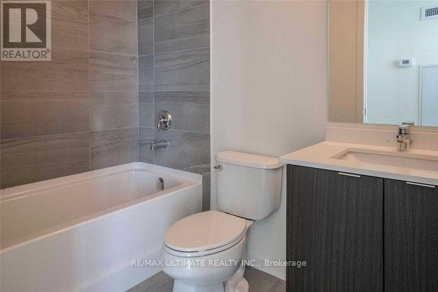 Single Family at 1211- 3237 Bayview Avenue, Toronto (Bayview Woods-Steeles), Ontario - Photo 6 - RE/MAX Garden City Realty