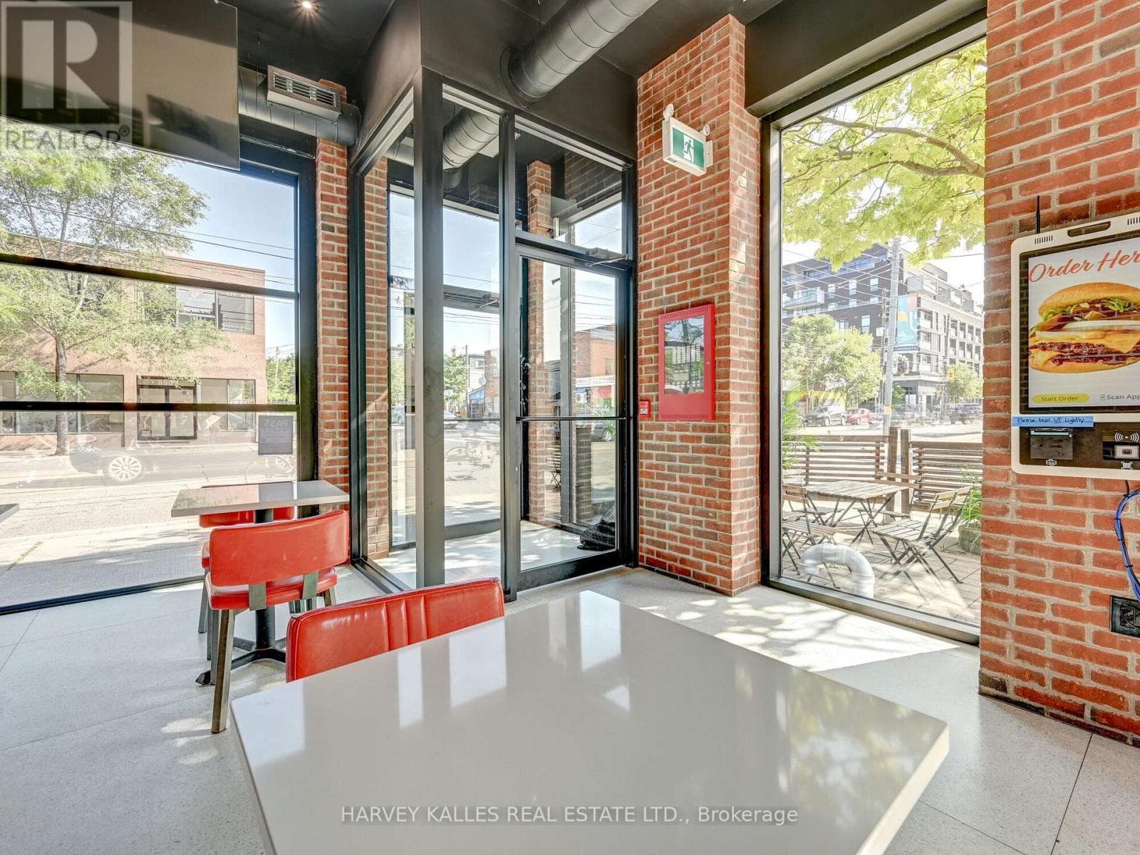 Business at 885 Dundas Street, Toronto (Trinity-Bellwoods), Ontario - Photo 6 - RE/MAX Garden City Realty