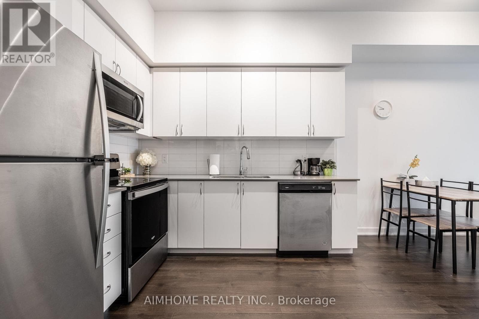1203- 56 Lakeside Terrace