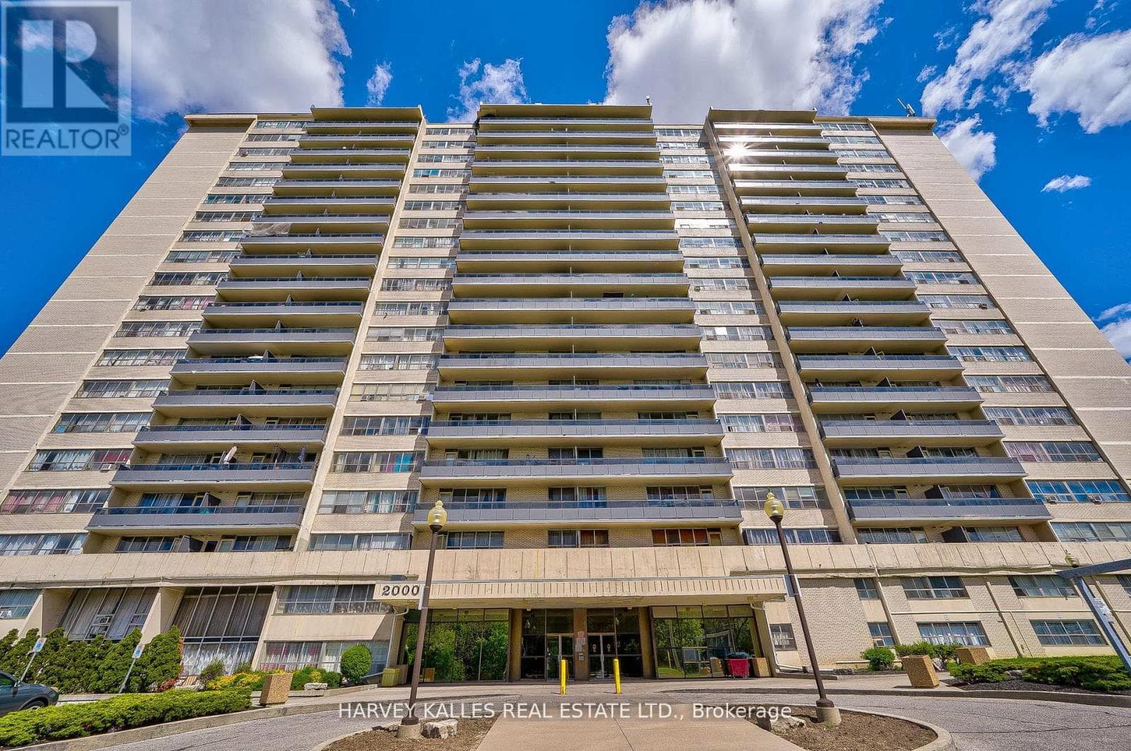 501- 2000 Sheppard Avenue