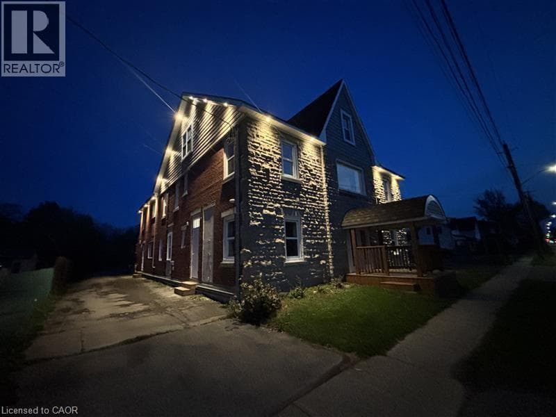Single Family at 6- 803 KING Street, Port Colborne, Ontario - Photo 10 - RE/MAX Garden City Realty