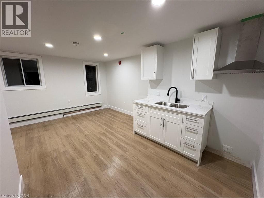 Single Family at 6- 803 KING Street, Port Colborne, Ontario - Photo 2 - RE/MAX Garden City Realty