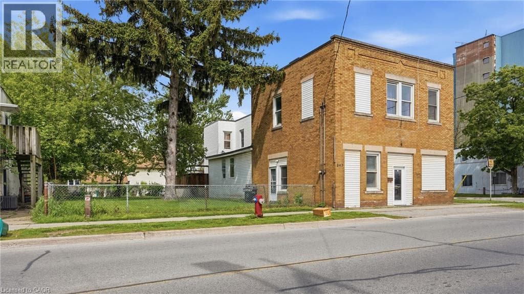 Multi-family at 247 KING Street, Welland, Ontario - Photo 3 - RE/MAX Garden City Realty