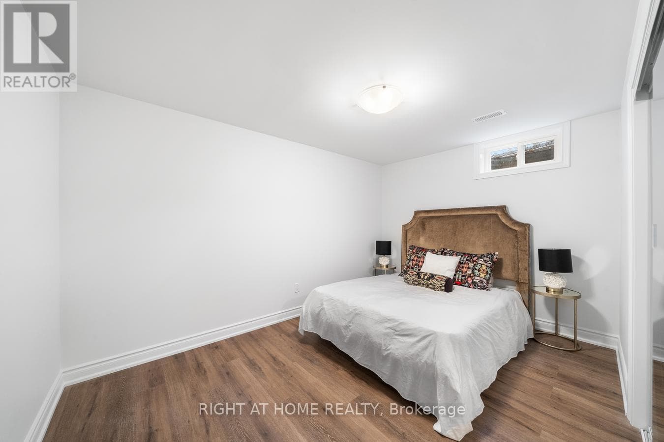 Single Family at Lower- 582 Carlyle Court, Oshawa (Donevan), Ontario - Photo 7 - RE/MAX Garden City Realty
