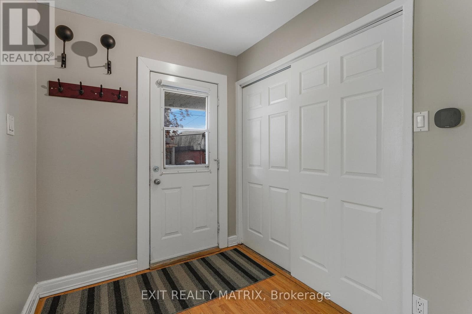 Multi-family at 261 Montfort Street, Ottawa, Ontario - Photo 4 - RE/MAX Garden City Realty
