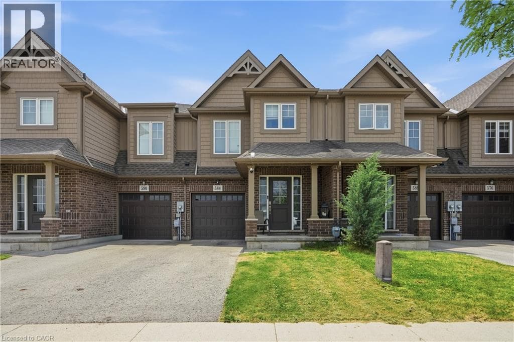 584 JULIA Drive