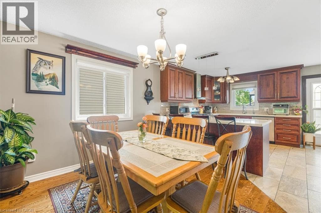 Single Family at 93 WELLANDVALE Drive, Welland, Ontario - Photo 8 - RE/MAX Garden City Realty